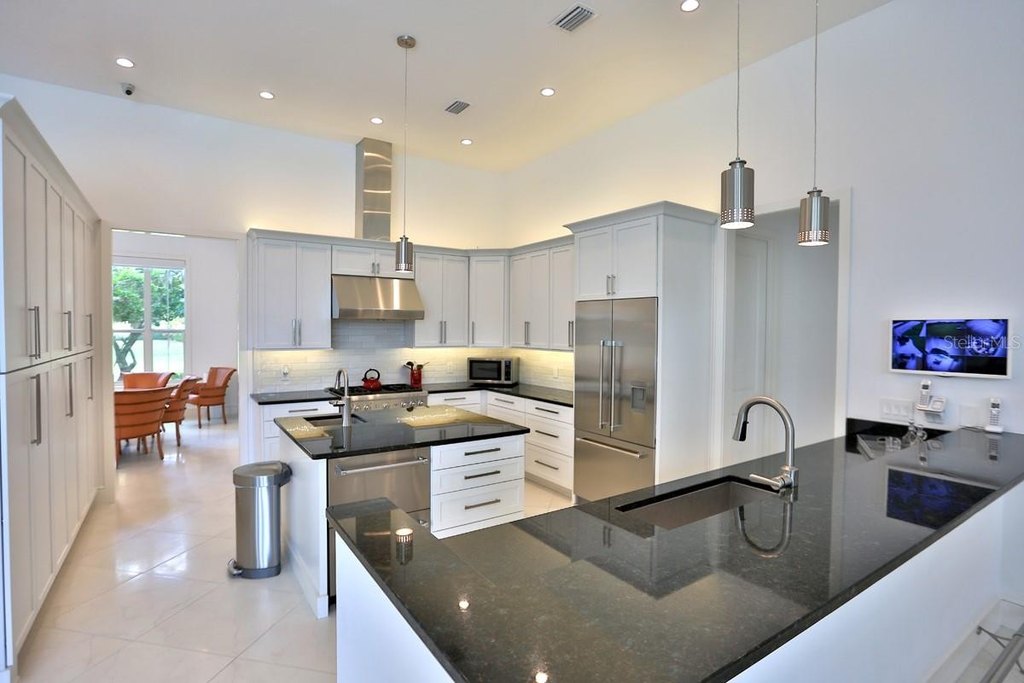 OCALA, Florida, 34480, United States, 4 Bedrooms Bedrooms, ,5 BathroomsBathrooms,Residential,Forsale,1944474