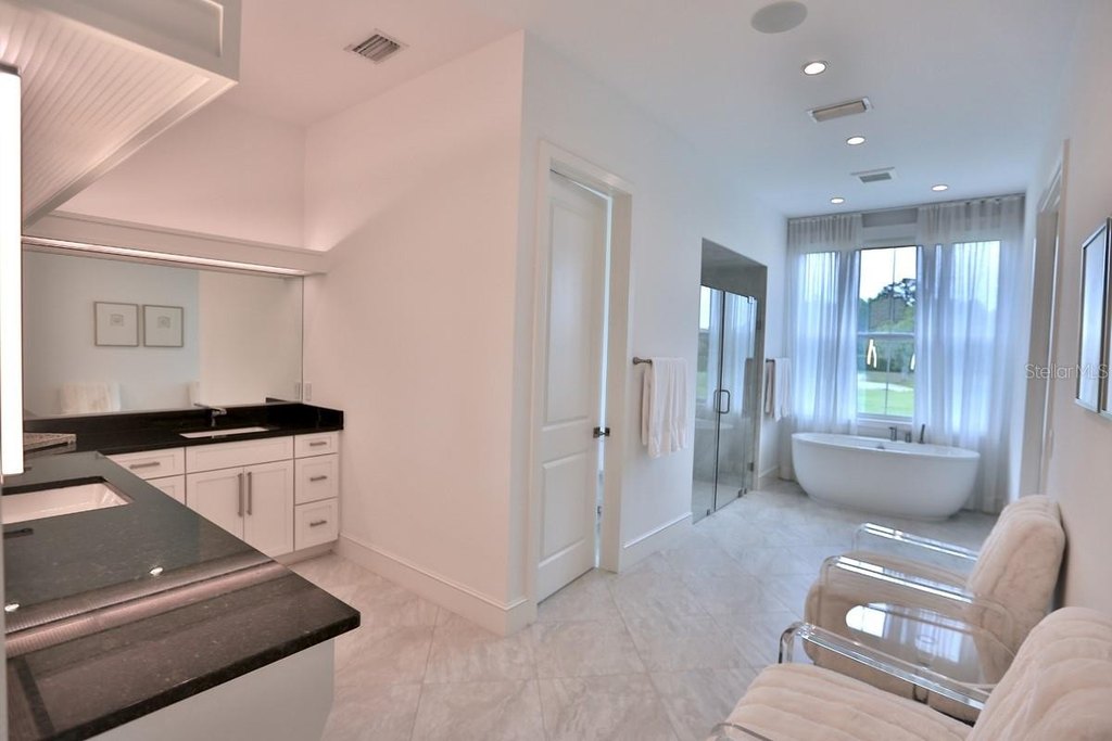 OCALA, Florida, 34480, United States, 4 Bedrooms Bedrooms, ,5 BathroomsBathrooms,Residential,Forsale,1944474