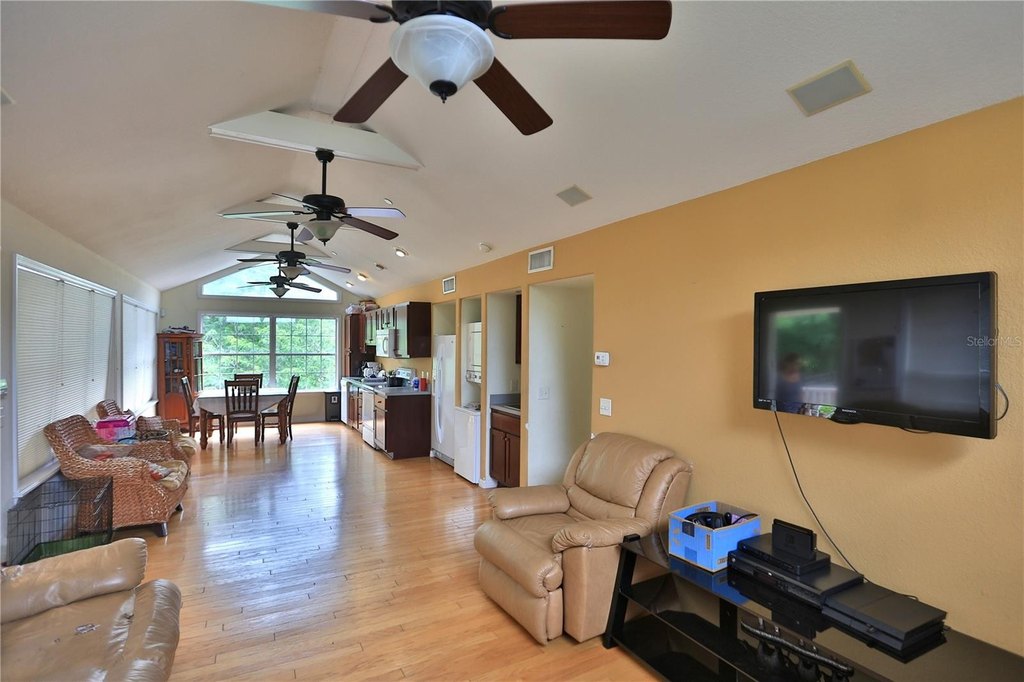 OCALA, Florida, 34480, United States, 3 Bedrooms Bedrooms, ,3 BathroomsBathrooms,Residential,Forsale,1944502