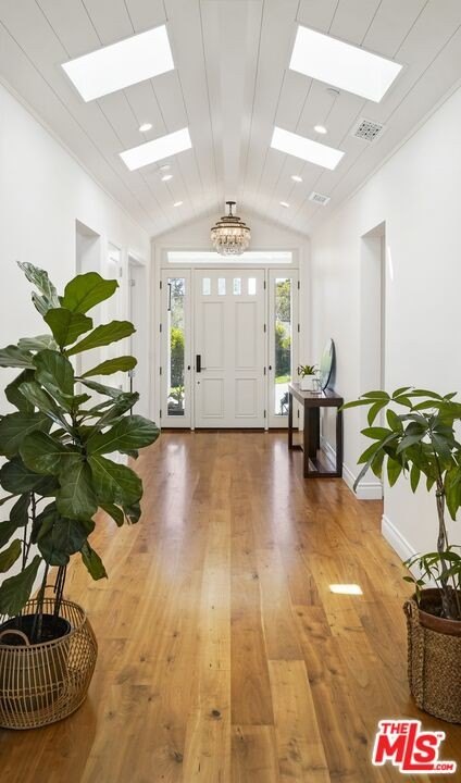 Malibu, California, 90265, United States, 5 Bedrooms Bedrooms, ,4.5 BathroomsBathrooms,Residential,Forsale,2001440