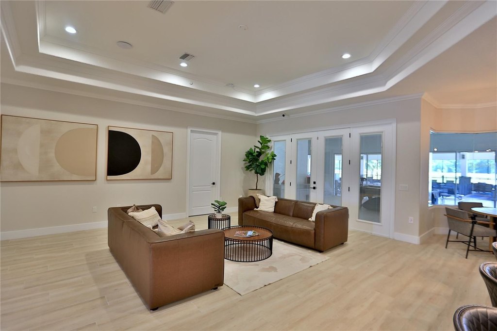 OCALA, Florida, 34482, United States, 6 Bedrooms Bedrooms, ,5 BathroomsBathrooms,Residential,Forsale,2003960