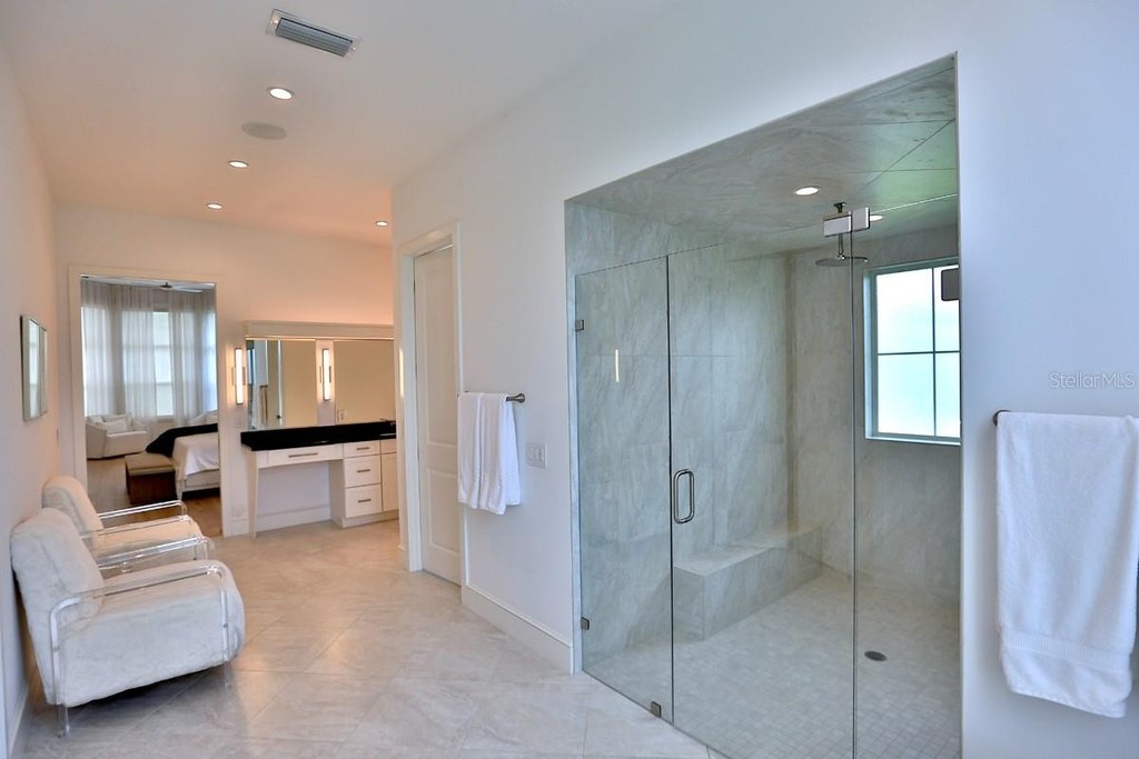 OCALA, Florida, 34480, United States, 4 Bedrooms Bedrooms, ,5 BathroomsBathrooms,Residential,Forsale,1944474