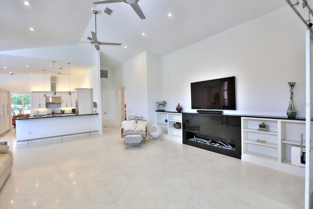 OCALA, Florida, 34480, United States, 4 Bedrooms Bedrooms, ,5 BathroomsBathrooms,Residential,Forsale,1944474