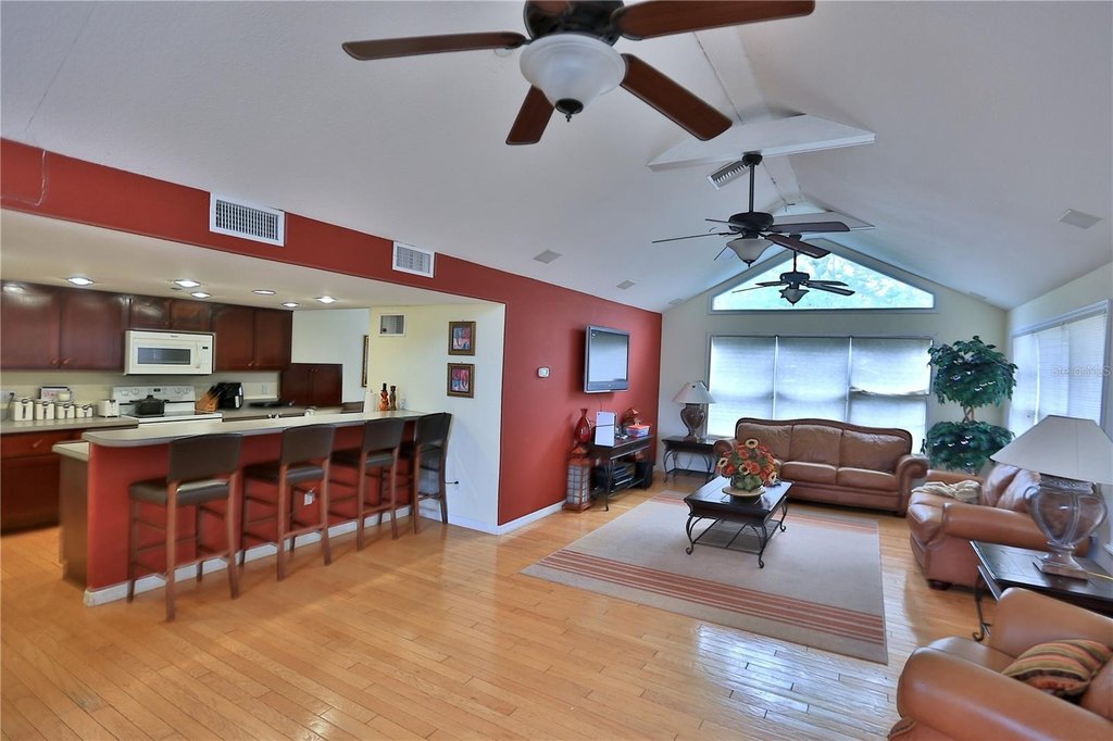 OCALA, Florida, 34480, United States, 3 Bedrooms Bedrooms, ,3 BathroomsBathrooms,Residential,Forsale,1944502
