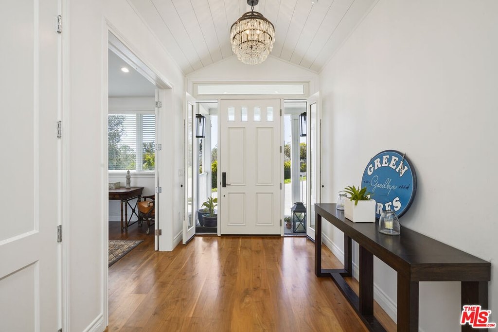 Malibu, California, 90265, United States, 5 Bedrooms Bedrooms, ,4.5 BathroomsBathrooms,Residential,Forsale,2001440