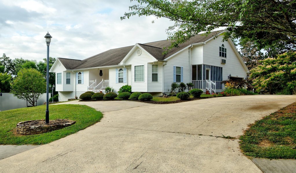 Cleveland, Tennessee, 37312, United States, 6 Bedrooms Bedrooms, ,5 BathroomsBathrooms,Residential,Forsale,2009574