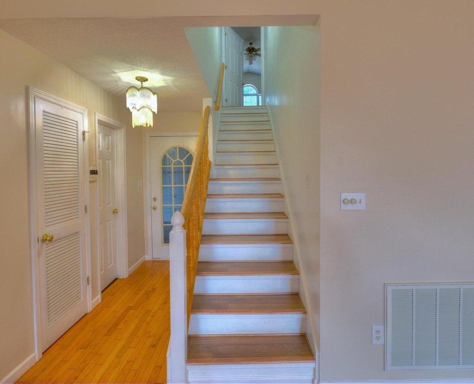 Cleveland, Tennessee, 37312, United States, 6 Bedrooms Bedrooms, ,5 BathroomsBathrooms,Residential,Forsale,2009574