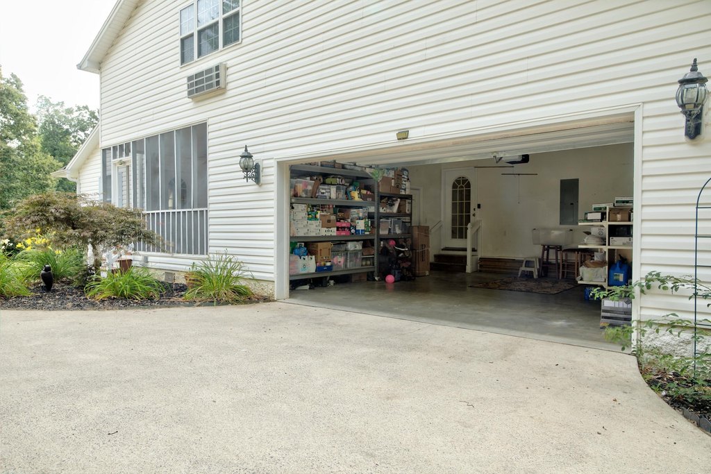 Cleveland, Tennessee, 37312, United States, 6 Bedrooms Bedrooms, ,5 BathroomsBathrooms,Residential,Forsale,2009574