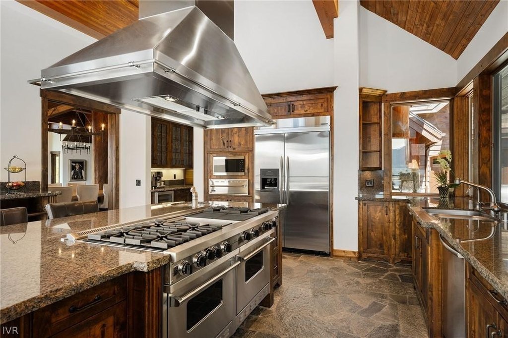 Incline Village, Nevada, 89451, United States, 5 Bedrooms Bedrooms, ,6.5 BathroomsBathrooms,Residential,Forsale,1967383