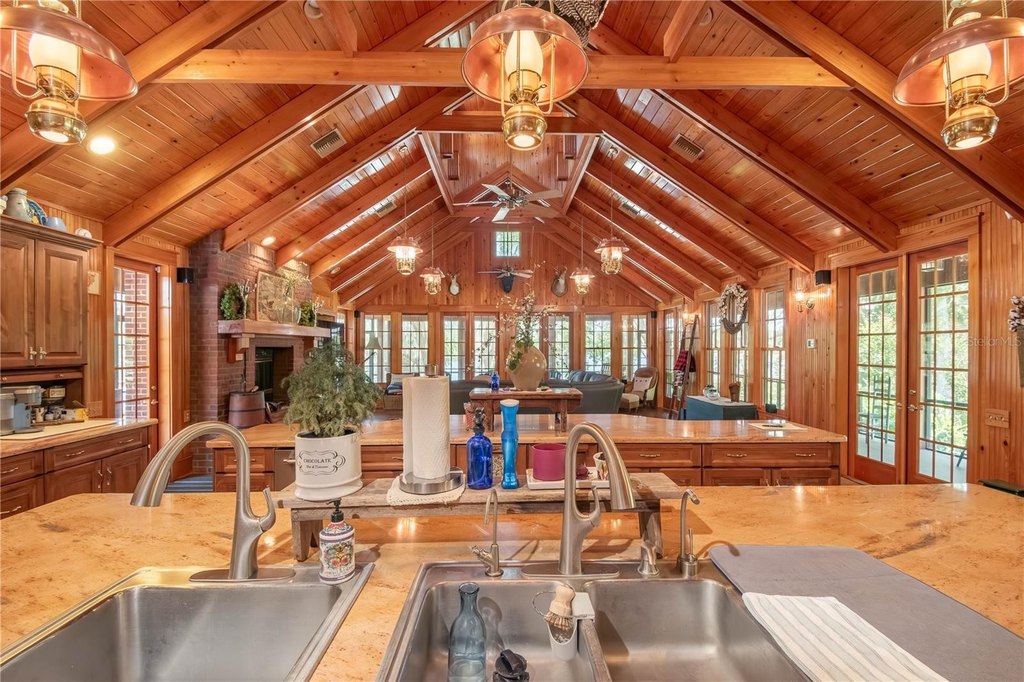 HAWTHORNE, Florida, 32640, United States, 5 Bedrooms Bedrooms, ,4 BathroomsBathrooms,Residential,Forsale,2009450