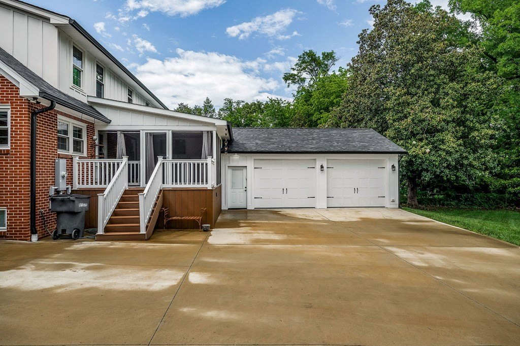 COOKEVILLE, Tennessee, 38501, United States, 5 Bedrooms Bedrooms, ,3.5 BathroomsBathrooms,Residential,Forsale,1886000