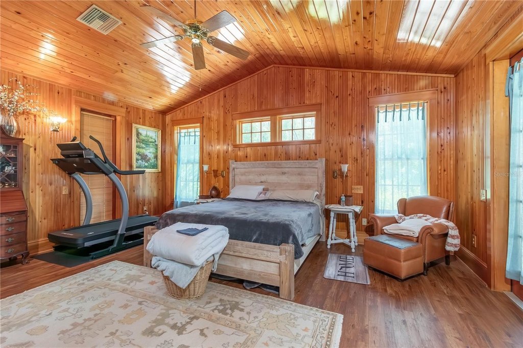 HAWTHORNE, Florida, 32640, United States, 5 Bedrooms Bedrooms, ,4 BathroomsBathrooms,Residential,Forsale,2009450