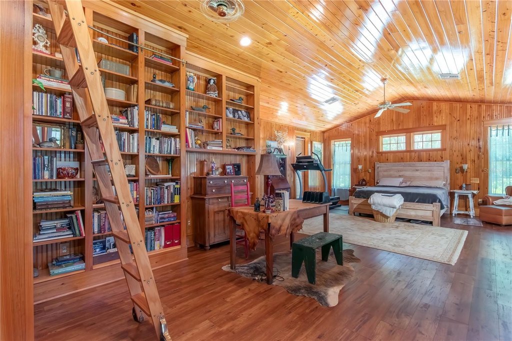 HAWTHORNE, Florida, 32640, United States, 5 Bedrooms Bedrooms, ,4 BathroomsBathrooms,Residential,Forsale,2009450