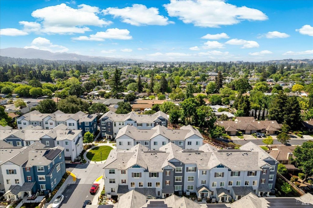 Napa, California, 94558, United States, 3 Bedrooms Bedrooms, ,3 BathroomsBathrooms,Residential,Forsale,1985938