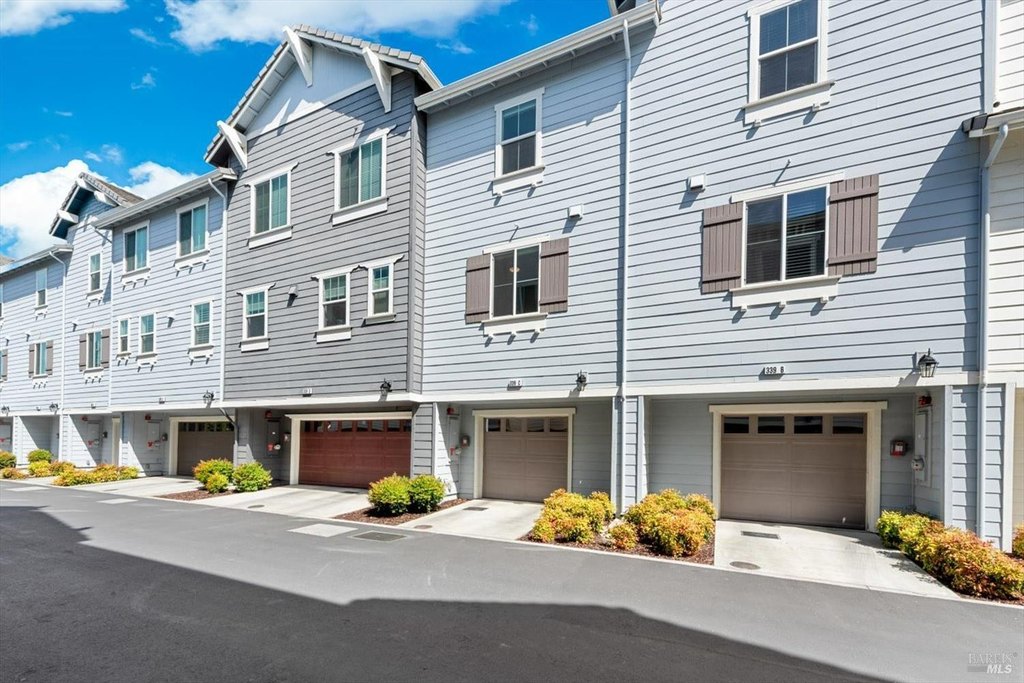 Napa, California, 94558, United States, 3 Bedrooms Bedrooms, ,3 BathroomsBathrooms,Residential,Forsale,1985938