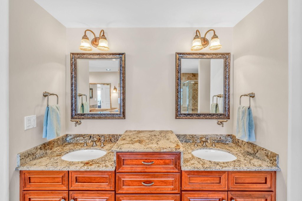 Key Colony, Florida, 33051, United States, 3 Bedrooms Bedrooms, ,3.5 BathroomsBathrooms,Residential,Forsale,1944361