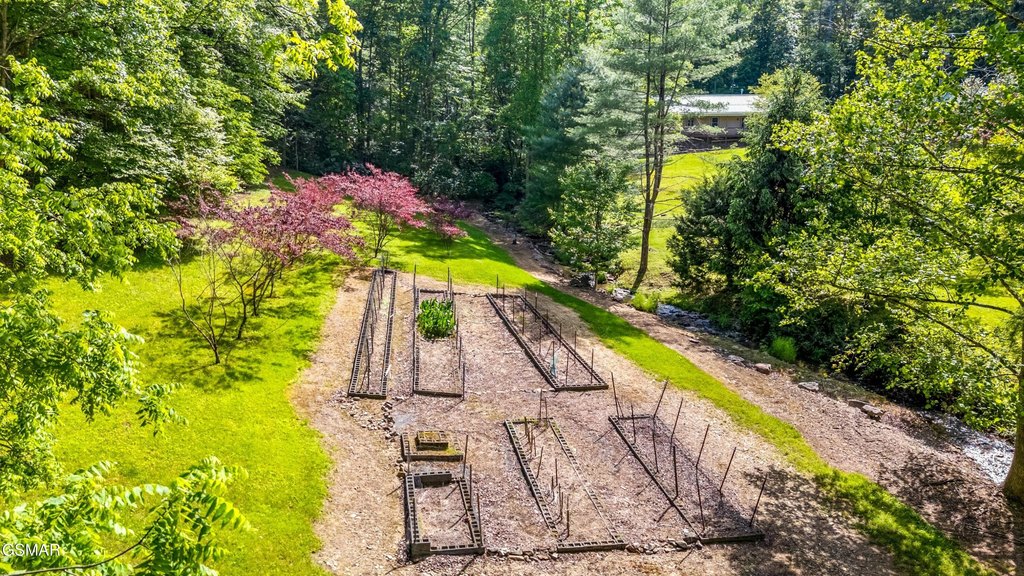 Del Rio, Tennessee, 37727, United States, 5 Bedrooms Bedrooms, ,3 BathroomsBathrooms,Residential,Forsale,1893784