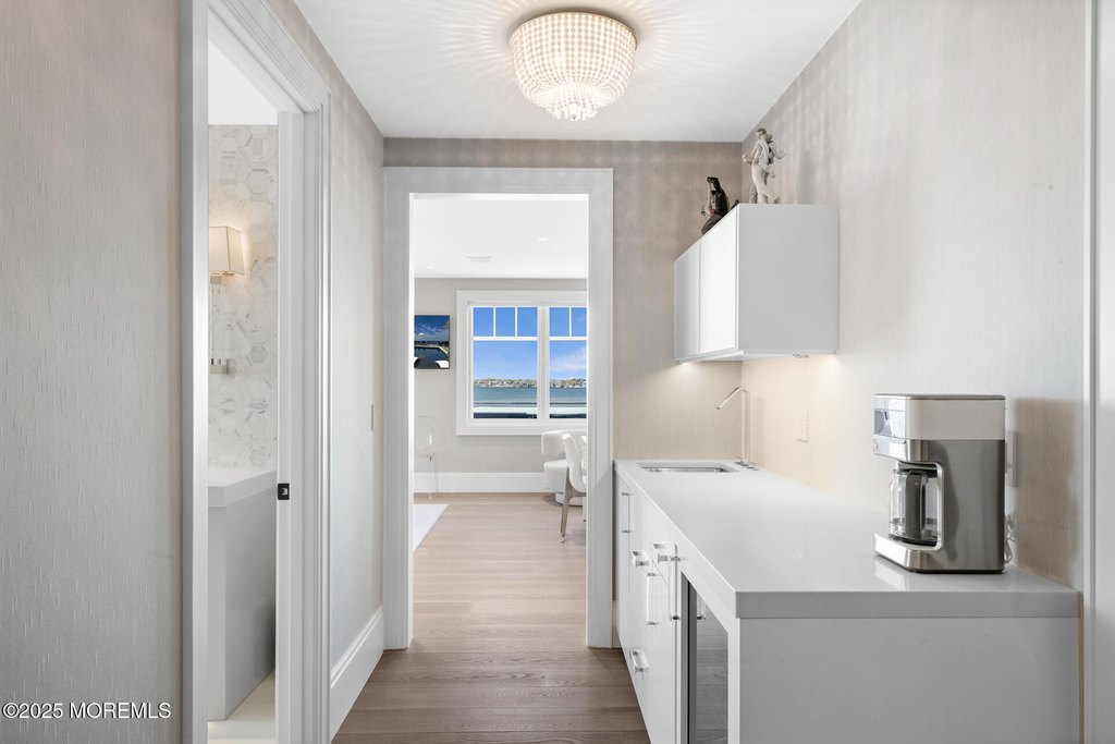 Mantoloking, New Jersey, 08738, United States, 7 Bedrooms Bedrooms, ,6.5 BathroomsBathrooms,Residential,Forsale,1884508