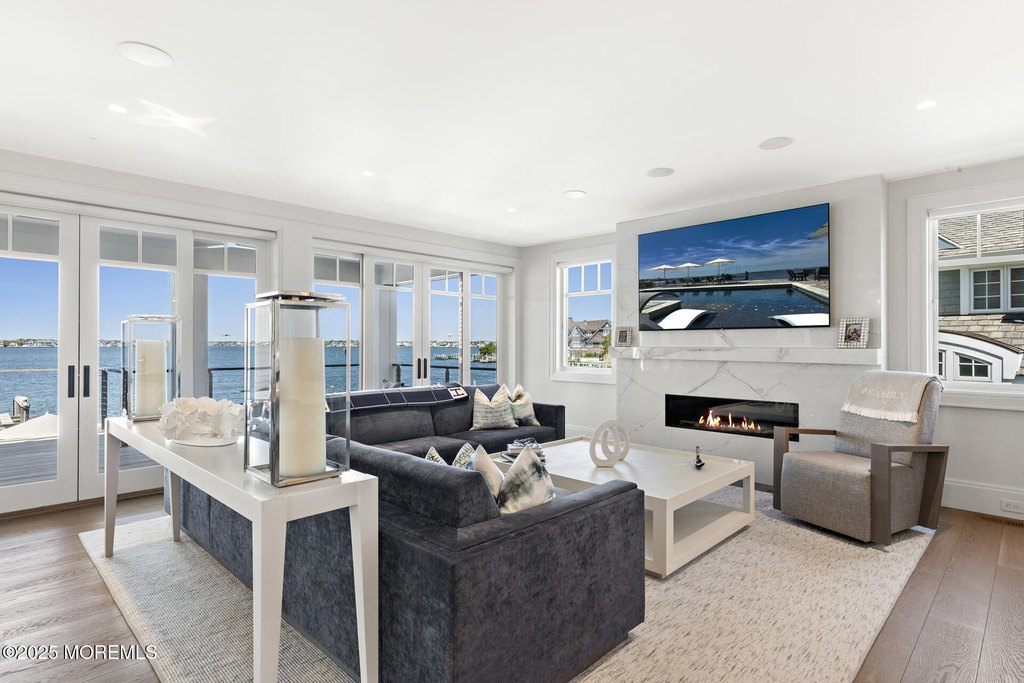 Mantoloking, New Jersey, 08738, United States, 7 Bedrooms Bedrooms, ,6.5 BathroomsBathrooms,Residential,Forsale,1884508