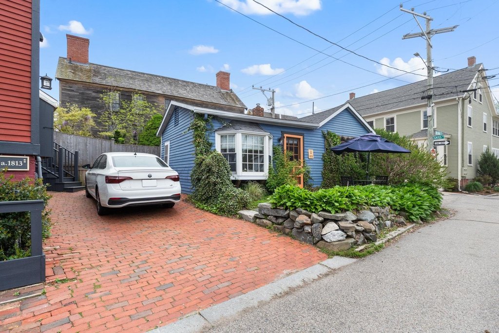 Portsmouth, New Hampshire, 03801, United States, 1 Bedroom Bedrooms, ,1 BathroomBathrooms,Residential,Forsale,1934008