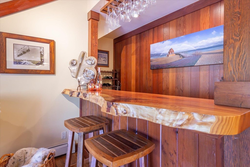 Olympic Valley, California, 96145, United States, 4 Bedrooms Bedrooms, ,3.5 BathroomsBathrooms,Residential,Forsale,1904023