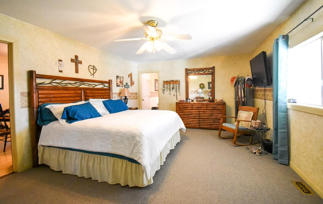 Akron, Colorado, 80720, United States, 3 Bedrooms Bedrooms, ,2.5 BathroomsBathrooms,Residential,Forsale,1926805