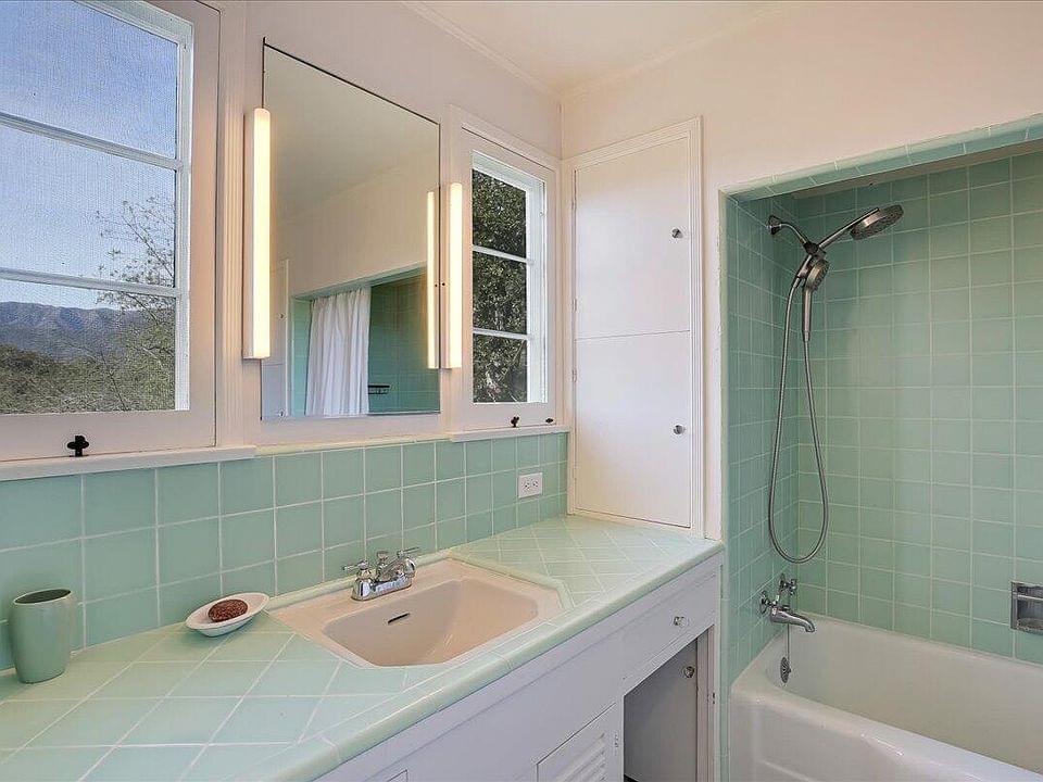 Carpinteria, California, 93013, United States, 2 Bedrooms Bedrooms, ,2 BathroomsBathrooms,Residential,Forsale,1934853