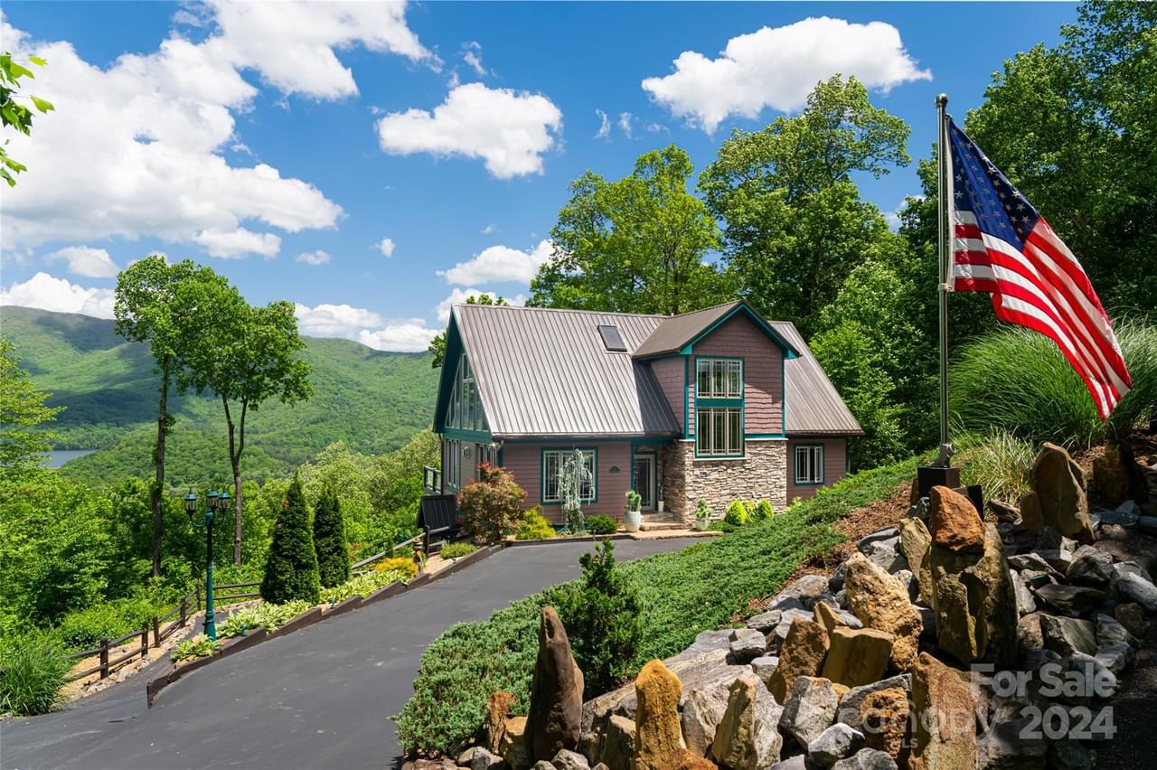 Black Mountain, North Carolina, 28711, United States, 3 Bedrooms Bedrooms, ,3.5 BathroomsBathrooms,Residential,Forsale,1904911