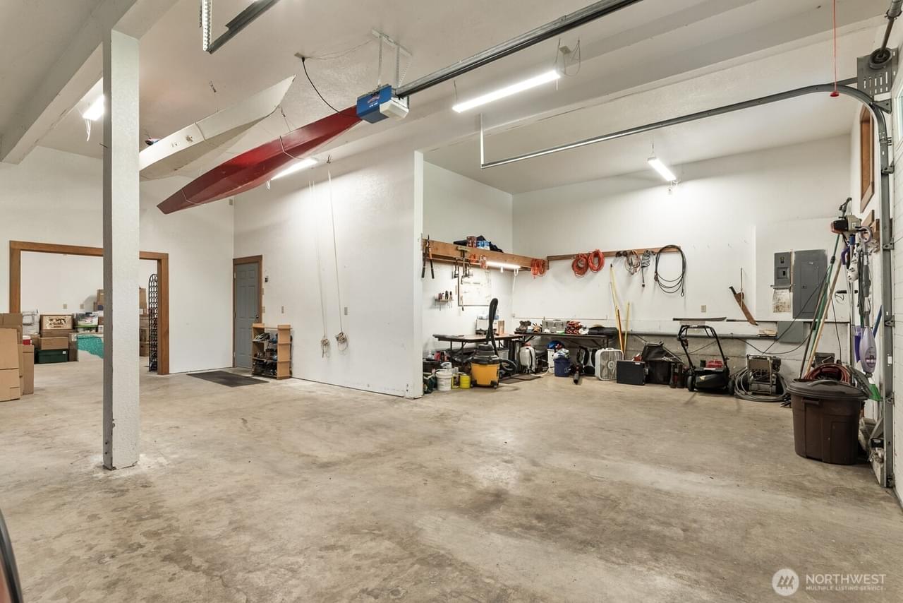 Anacortes, Washington, 98221, United States, 3 Bedrooms Bedrooms, ,3 BathroomsBathrooms,Residential,Forsale,1884749