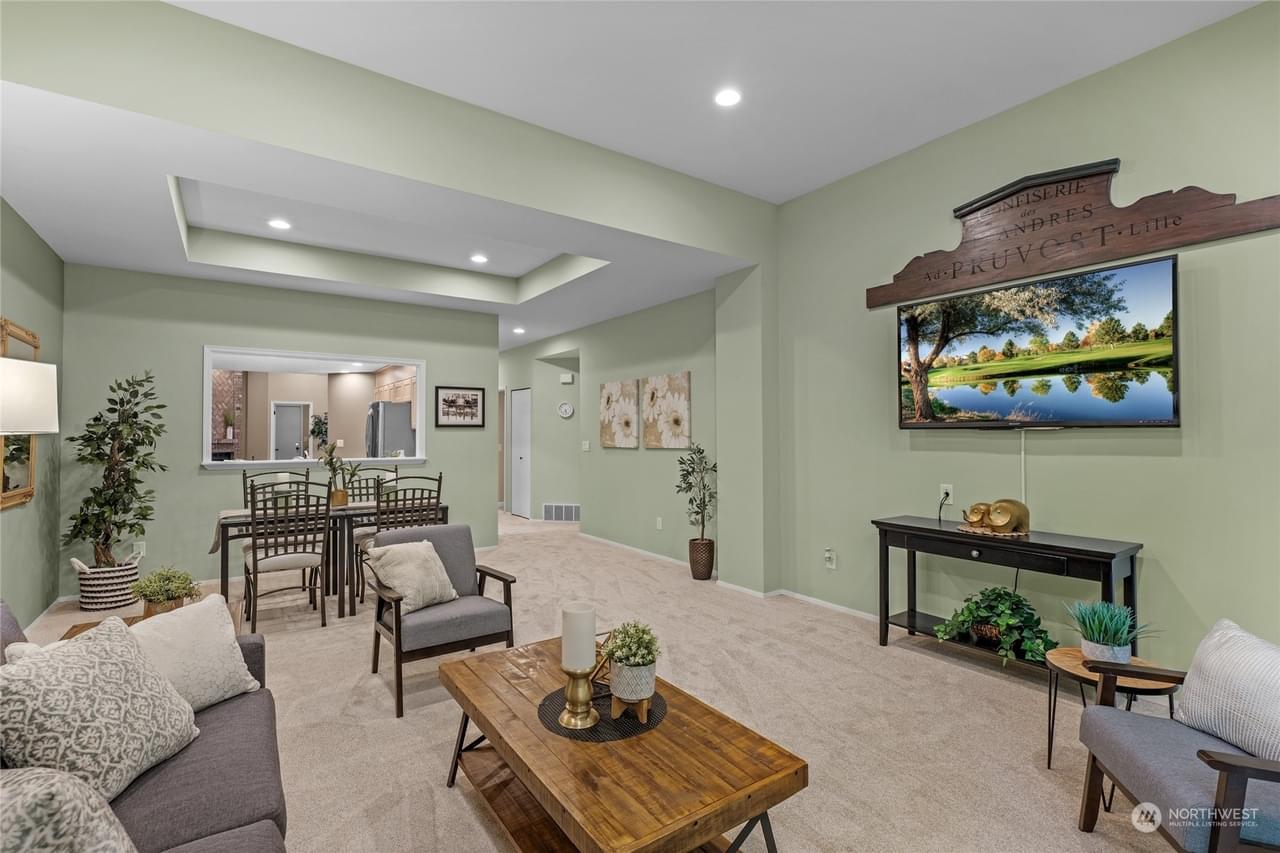 Mill Creek, Washington, 98012, United States, 2 Bedrooms Bedrooms, ,2 BathroomsBathrooms,Residential,Forsale,1904624