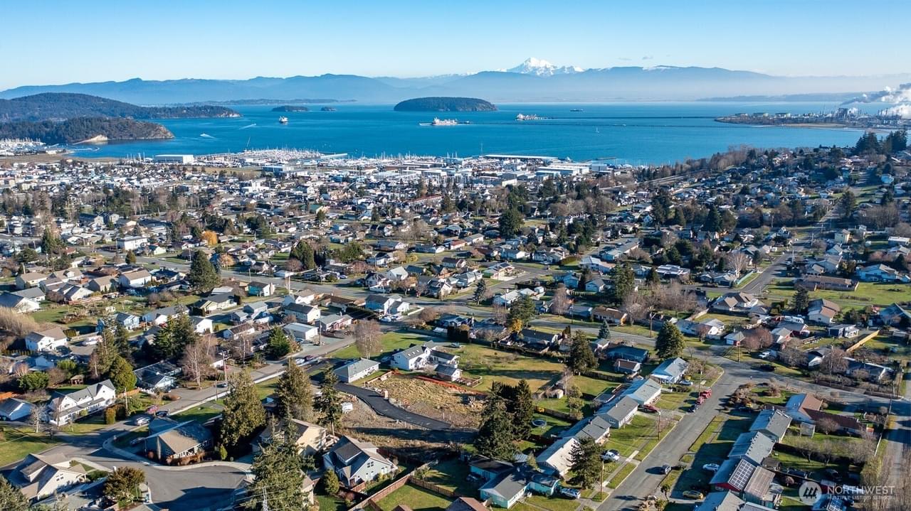 Anacortes, Washington, 98221, United States, 4 Bedrooms Bedrooms, ,3.5 BathroomsBathrooms,Residential,Forsale,2004451