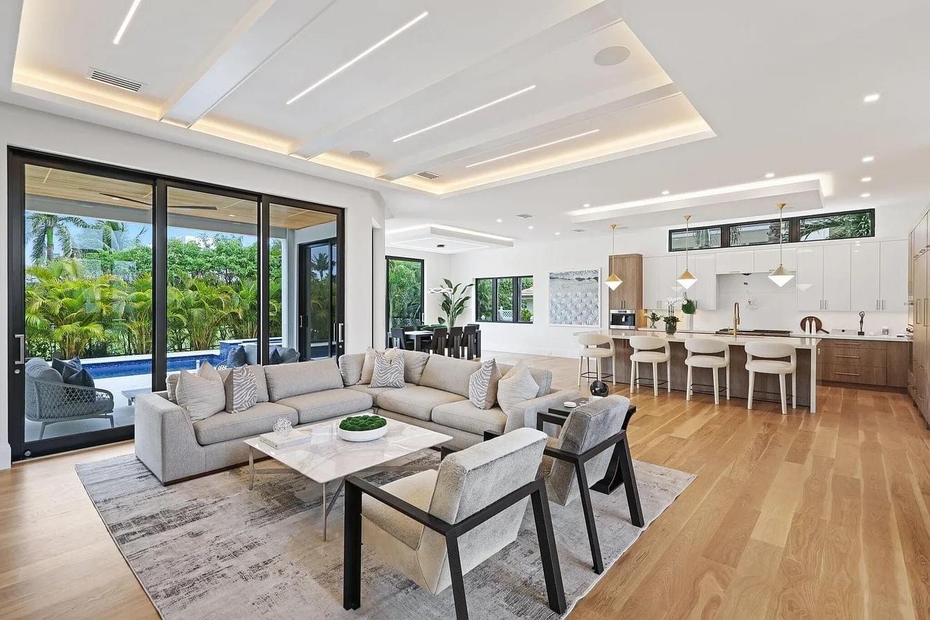 Delray Beach, Florida, 33483, United States, 5 Bedrooms Bedrooms, ,5.5 BathroomsBathrooms,Residential,Forsale,1886524