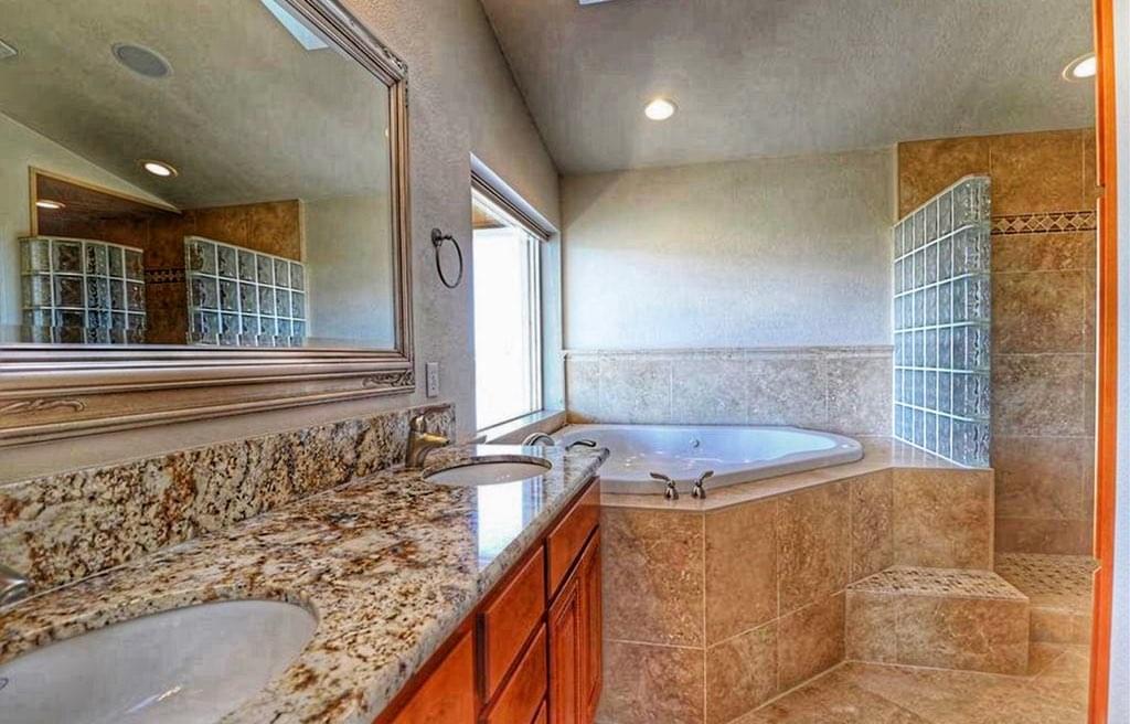 Reno, Nevada, 89519, United States, 3 Bedrooms Bedrooms, ,2 BathroomsBathrooms,Residential,Forsale,1910299