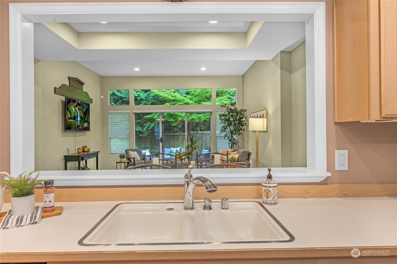 Mill Creek, Washington, 98012, United States, 2 Bedrooms Bedrooms, ,2 BathroomsBathrooms,Residential,Forsale,1904624