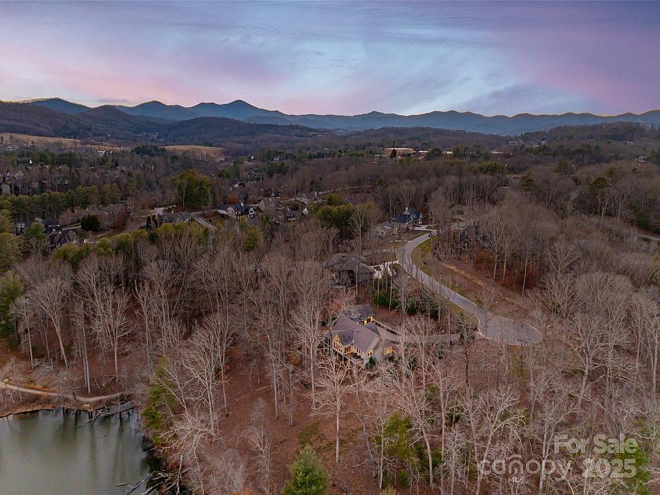 Biltmore Lake, North Carolina, 28715, United States, 3 Bedrooms Bedrooms, ,2.5 BathroomsBathrooms,Residential,Forsale,1986015