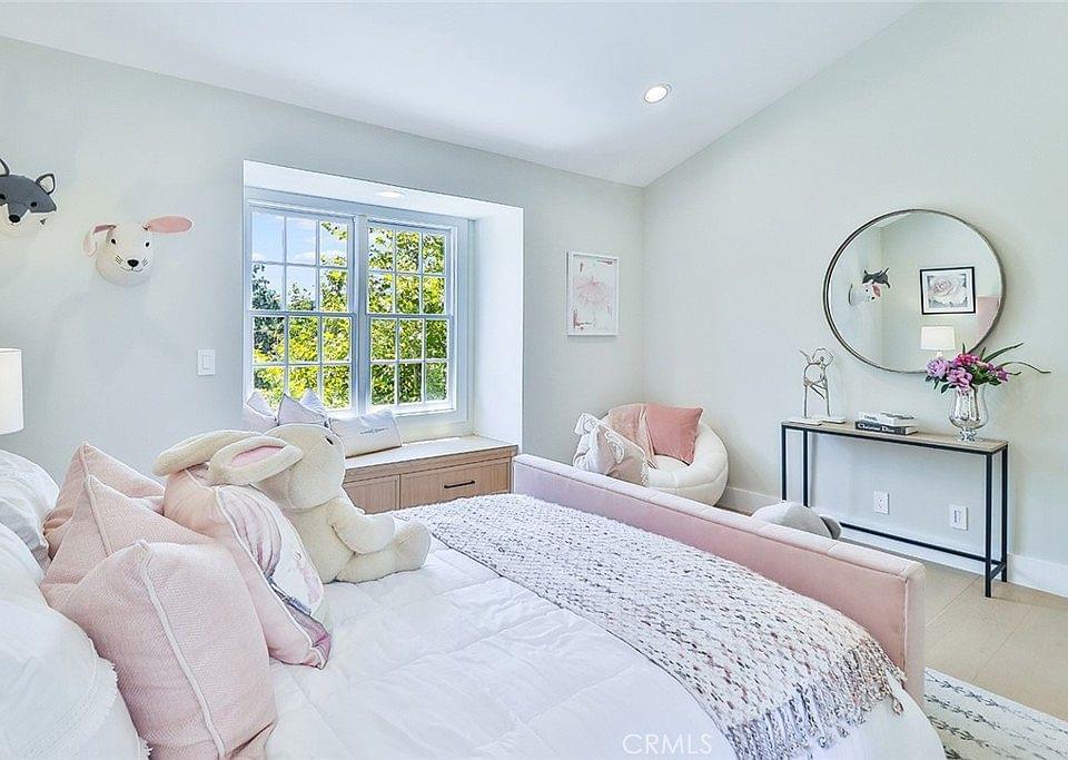 Agoura Hills, California, 91301, United States, 6 Bedrooms Bedrooms, ,5 BathroomsBathrooms,Residential,Forsale,1941402