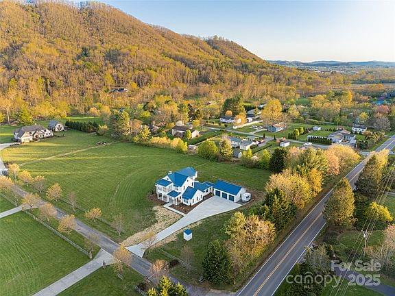Fletcher, North Carolina, 28732, United States, 4 Bedrooms Bedrooms, ,4.5 BathroomsBathrooms,Residential,Forsale,1904912