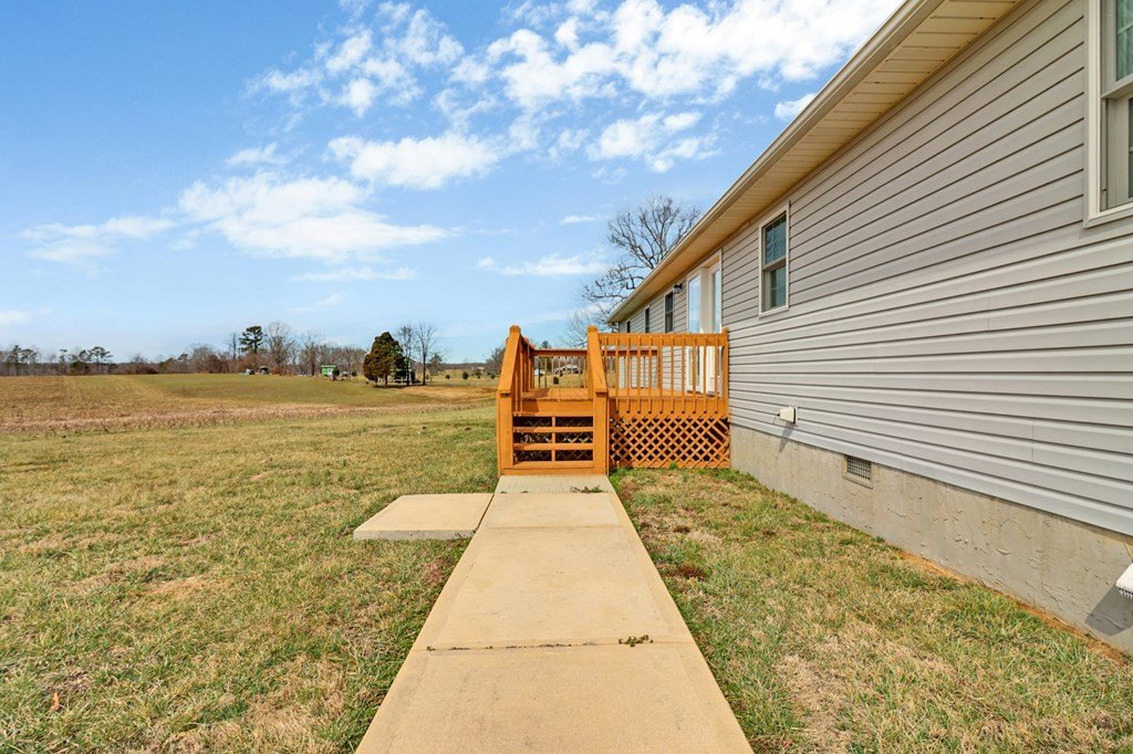 Jamestown, Tennessee, 38556, United States, 2 Bedrooms Bedrooms, ,2 BathroomsBathrooms,Residential,Forsale,1886027