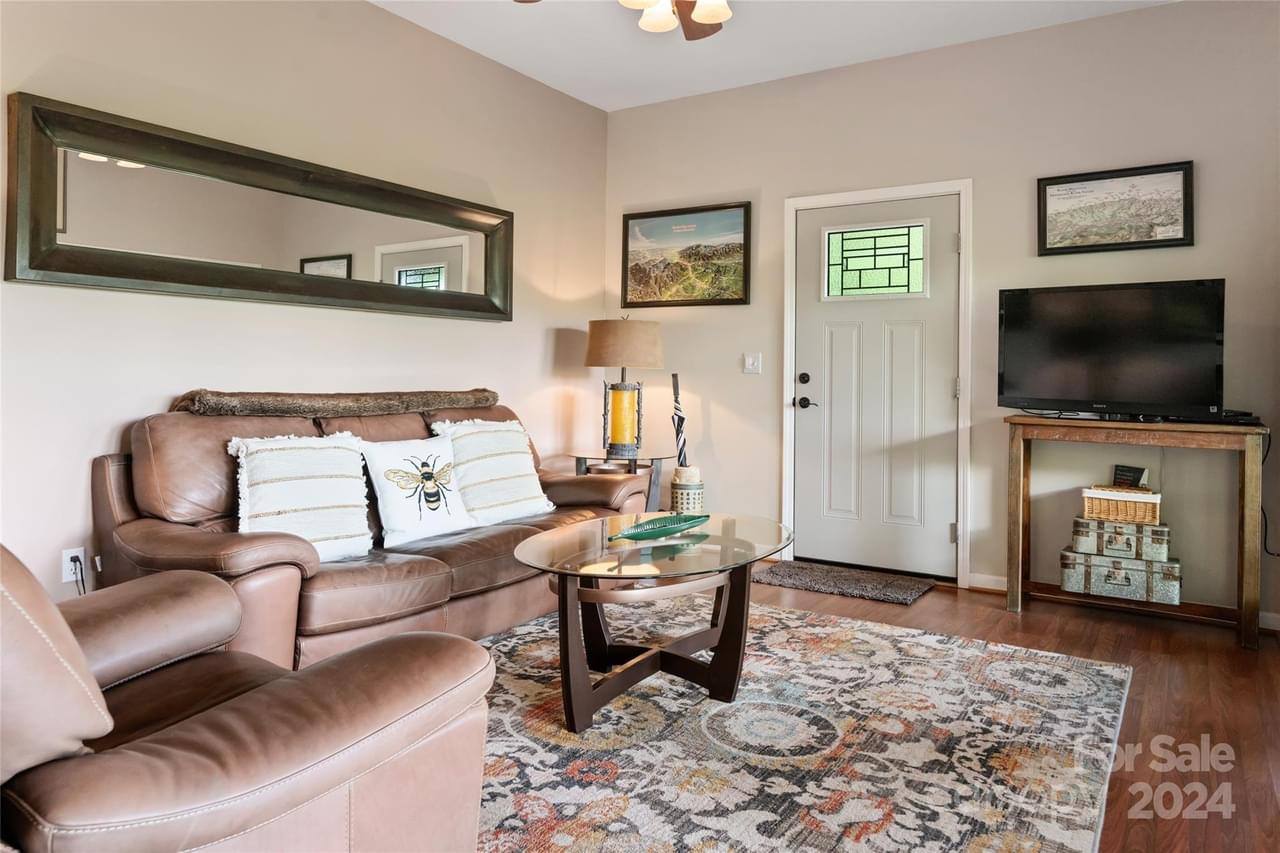 Black Mountain, North Carolina, 28711, United States, 3 Bedrooms Bedrooms, ,3.5 BathroomsBathrooms,Residential,Forsale,1904911