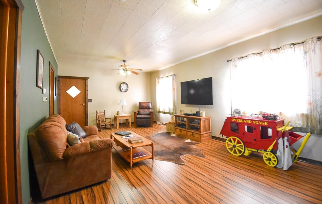 Akron, Colorado, 80720, United States, 3 Bedrooms Bedrooms, ,2.5 BathroomsBathrooms,Residential,Forsale,1926805