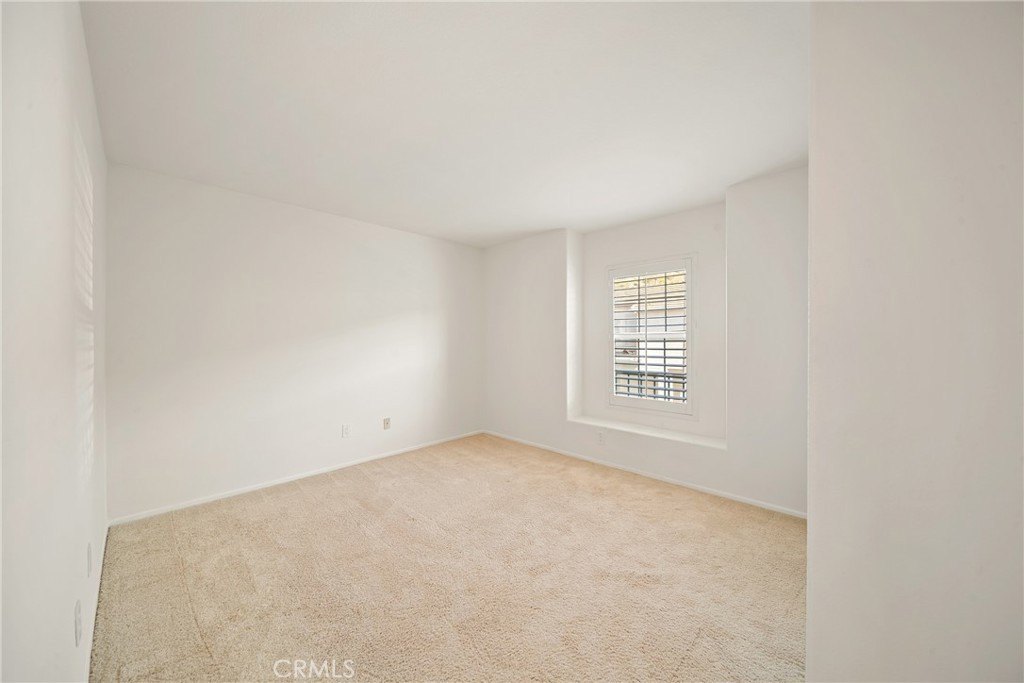Simi Valley, California, 93065, United States, 3 Bedrooms Bedrooms, ,2.5 BathroomsBathrooms,Residential,Forsale,1941494