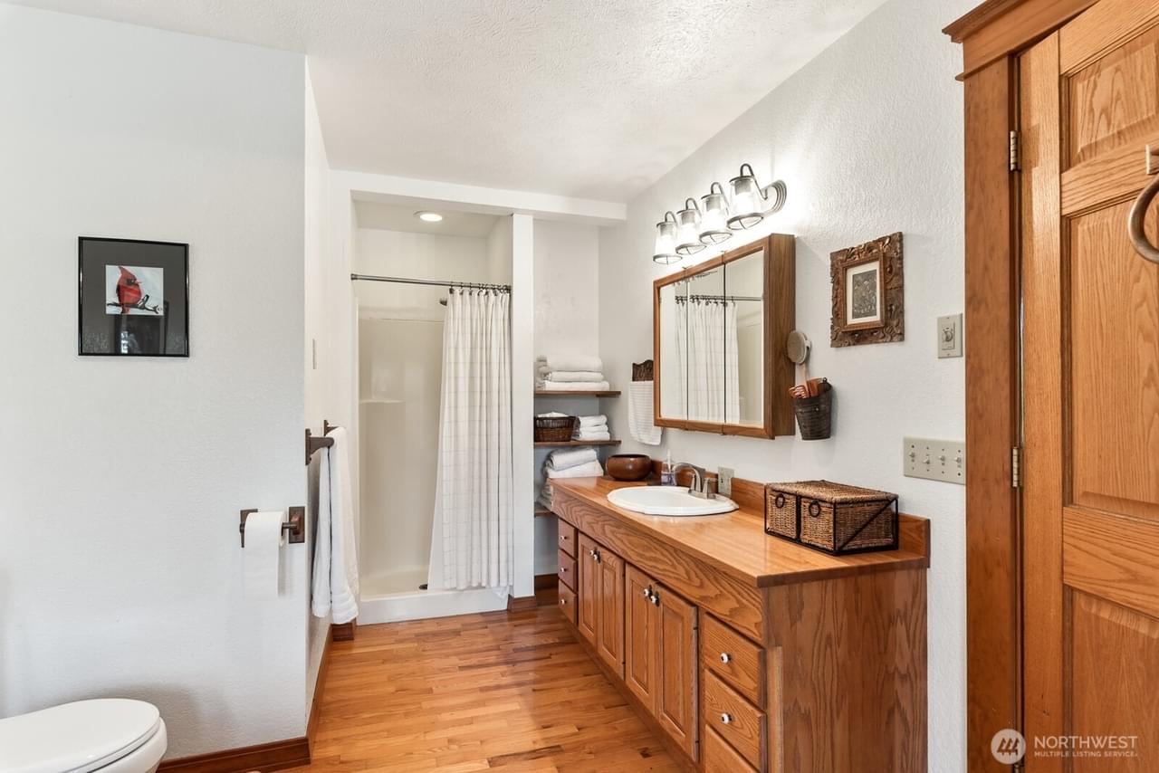 Anacortes, Washington, 98221, United States, 3 Bedrooms Bedrooms, ,3 BathroomsBathrooms,Residential,Forsale,1884749