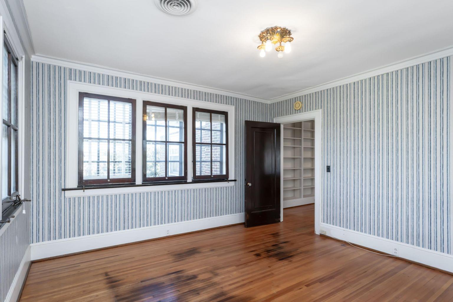 Chattanooga, Tennessee, 37415, United States, 2 Bedrooms Bedrooms, ,1 BathroomBathrooms,Residential,Forsale,1922204