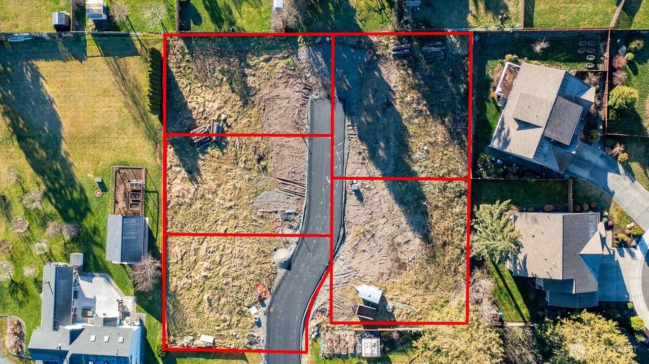 Anacortes, Washington, 98221, United States, 4 Bedrooms Bedrooms, ,3.5 BathroomsBathrooms,Residential,Forsale,2004452