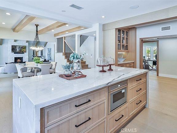 Agoura Hills, California, 91301, United States, 6 Bedrooms Bedrooms, ,5 BathroomsBathrooms,Residential,Forsale,1941402