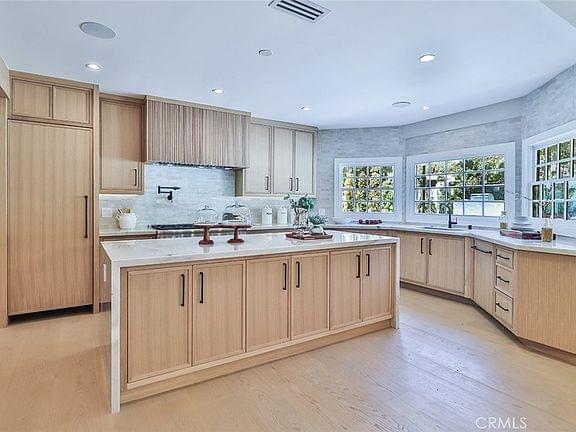 Agoura Hills, California, 91301, United States, 6 Bedrooms Bedrooms, ,5 BathroomsBathrooms,Residential,Forsale,1941402