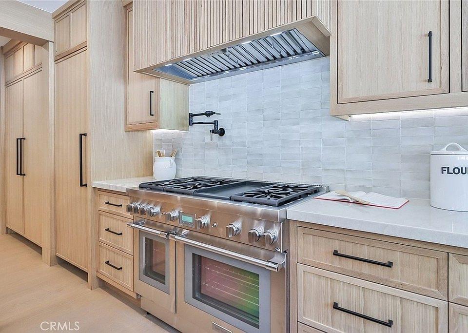 Agoura Hills, California, 91301, United States, 6 Bedrooms Bedrooms, ,5 BathroomsBathrooms,Residential,Forsale,1941402