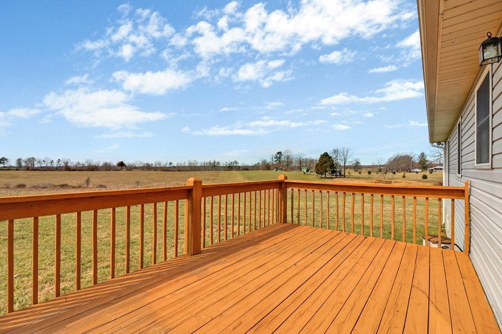 Jamestown, Tennessee, 38556, United States, 2 Bedrooms Bedrooms, ,2 BathroomsBathrooms,Residential,Forsale,1886027