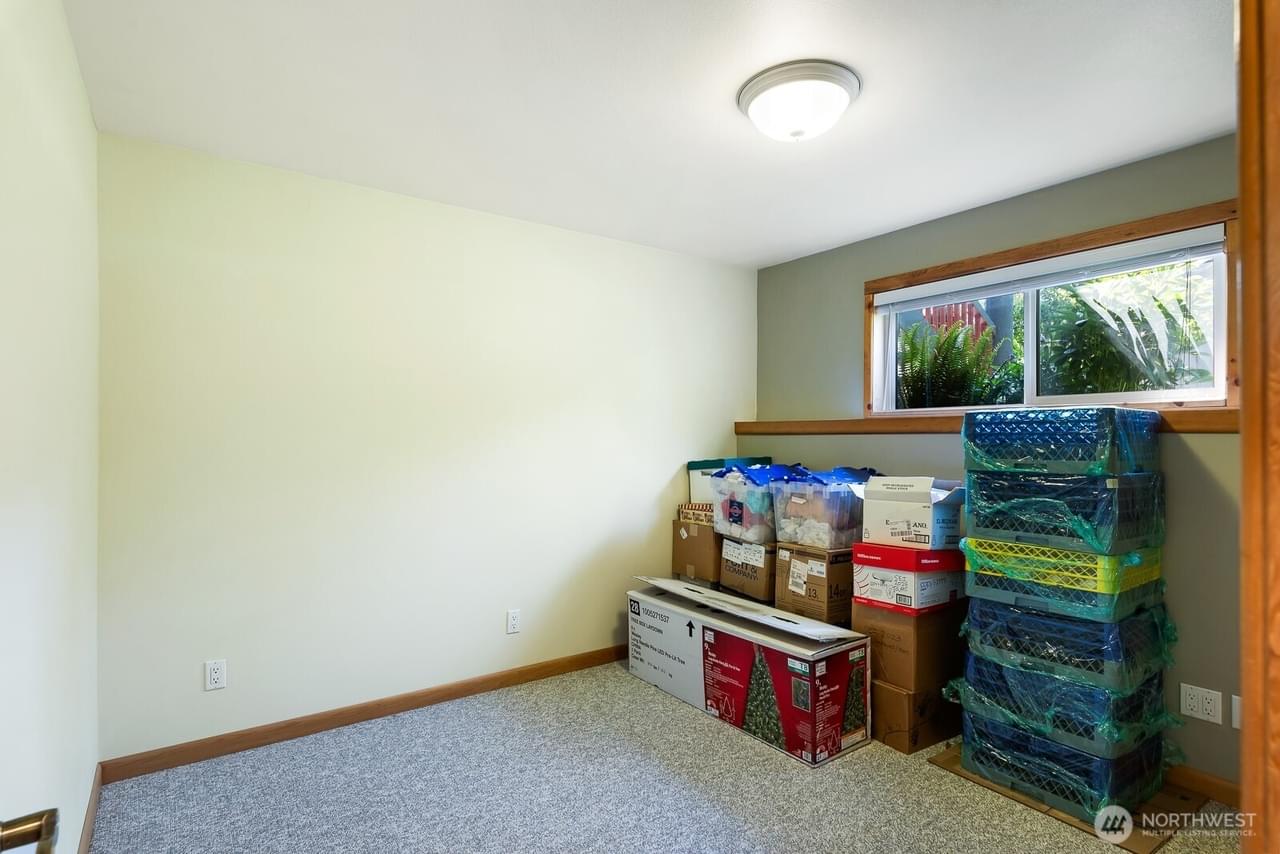 Anacortes, Washington, 98221, United States, 5 Bedrooms Bedrooms, ,3 BathroomsBathrooms,Residential,Forsale,1884748