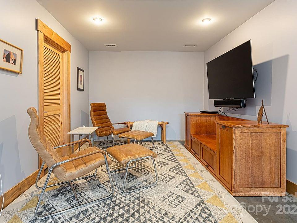 Fletcher, North Carolina, 28732, United States, 4 Bedrooms Bedrooms, ,3.5 BathroomsBathrooms,Residential,Forsale,1986016